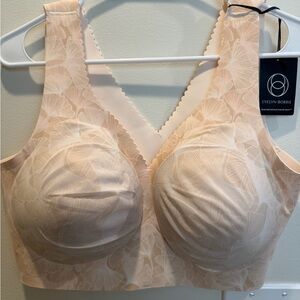 Evelyn & Bobbie Women's Floral Cream Bra